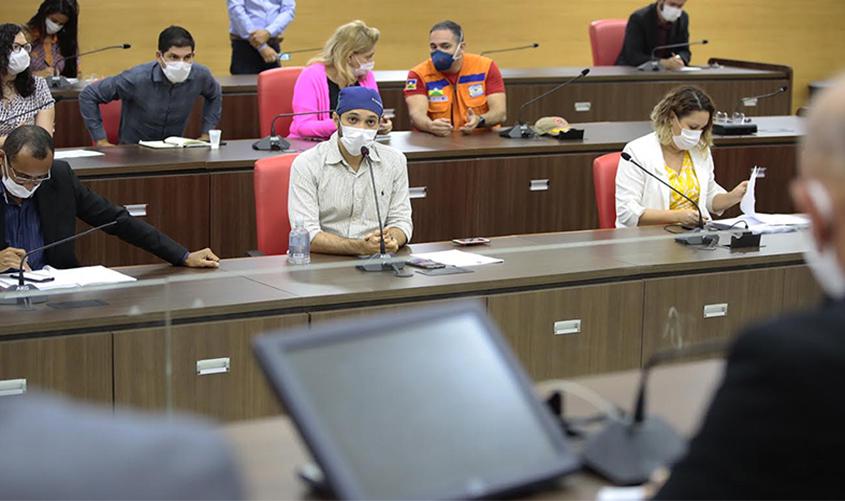 Saúde compra R$ 10 milhões de “empresa de portinha” e presidente da Assembleia dispara: “estão de palhaçada ou fazendo rolo”