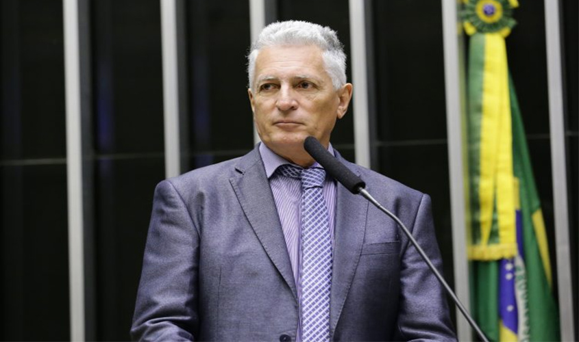 Câmara encaminha pedido de informações sobre exames de Bolsonaro para Covid-19