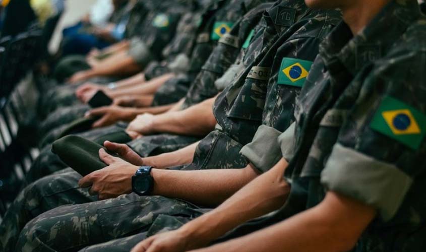 Homem que se passava por major do Exército é condenado por uso indevido de fardamento