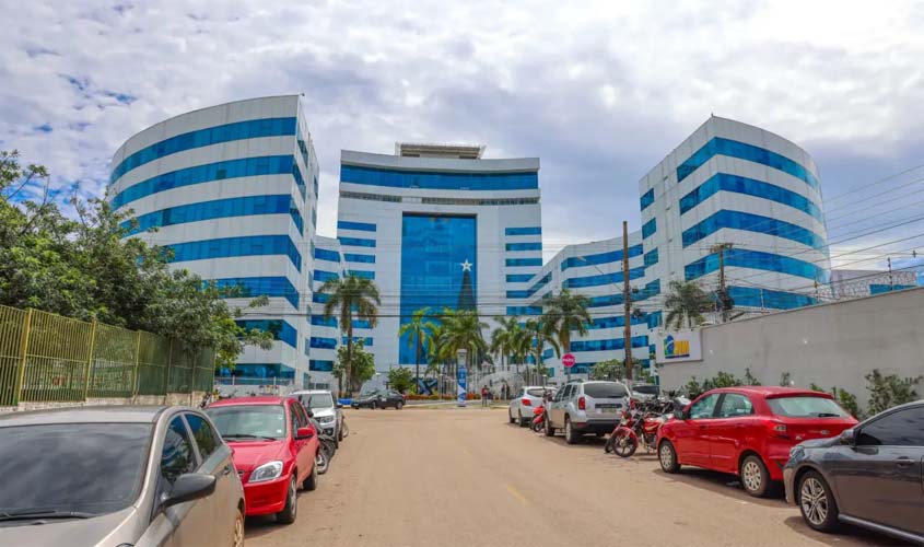 Governo de RO decreta ponto facultativo na segunda (20)