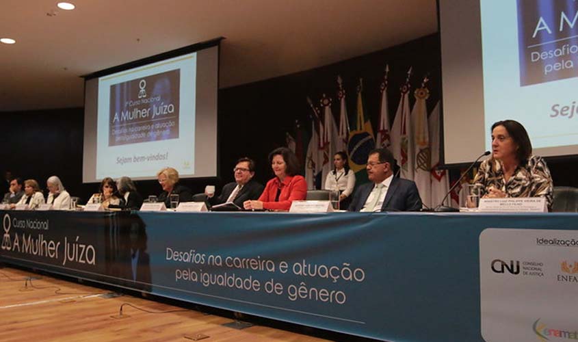 Judiciário quer ampliar participação feminina na magistratura
