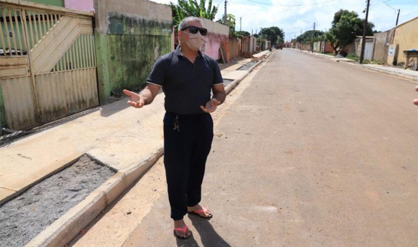 Moradores do Flamboyant elogiam obras de asfaltamento