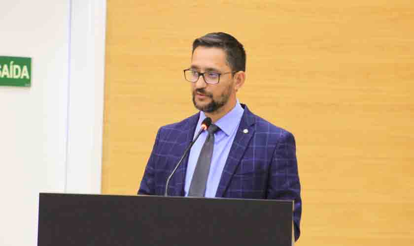 Deputado Anderson destaca vacinação de todos servidores das forças de segurança