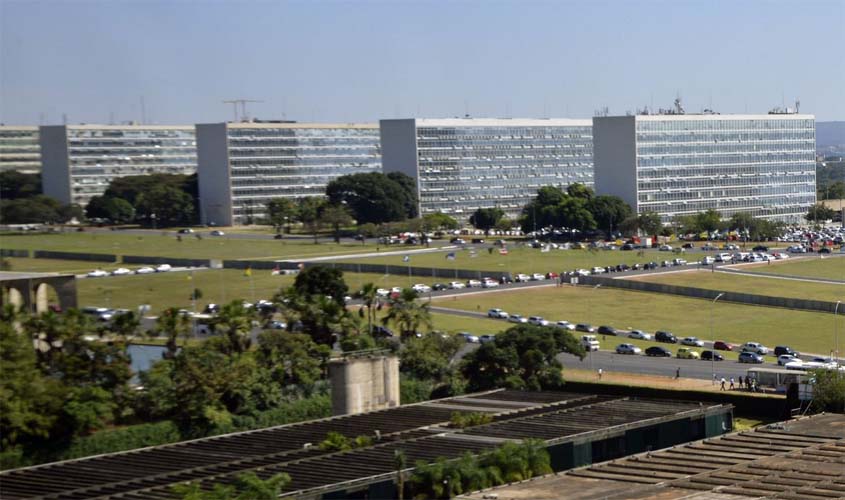 Governo autoriza preenchimento de 4,4 mil vagas em concursos federais