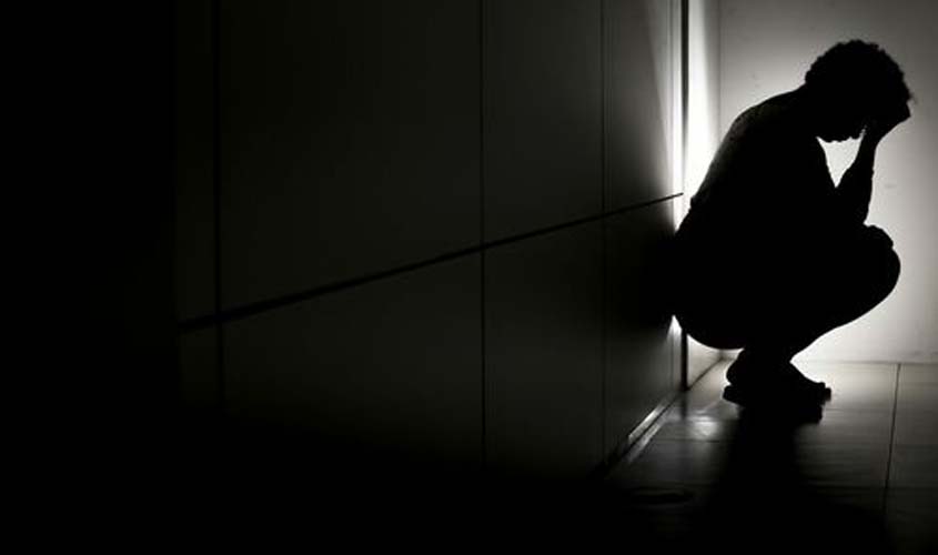 Síndrome da Fadiga Crônica: especialista aponta dificuldade em pesquisas e diagnósticos para a doença no país