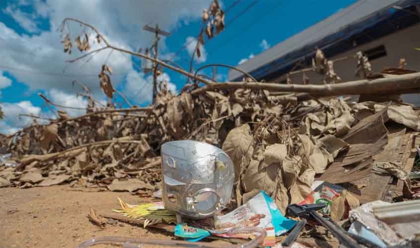 Prefeitura solicita aos moradores que aguardem o aviso da Semusb para retirar os entulhos dos quintais
