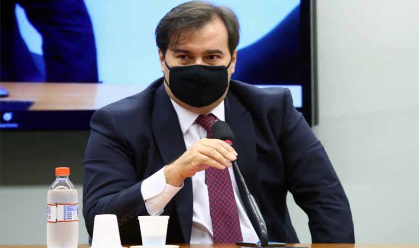 Maia defende união de esforços para aprovar reforma tributária e retomar crescimento econômico