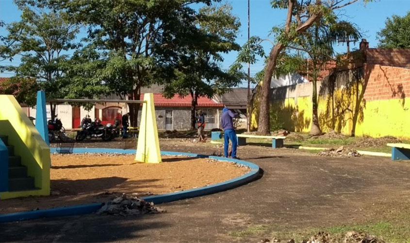 Prefeitura faz mutirão de limpeza em praças e outros espaços públicos