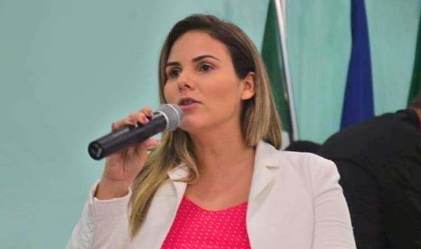 Lucas Follador cita possível impeachment de Carla Redano