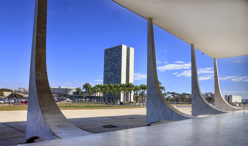 STF cobra partidos sobre emendas parlamentares