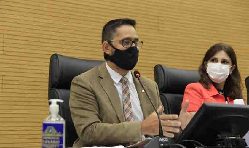 PEC da Reforma Administrativa que prejudica servidores públicos é discutida durante Audiência Pública na Assembleia Legislativa