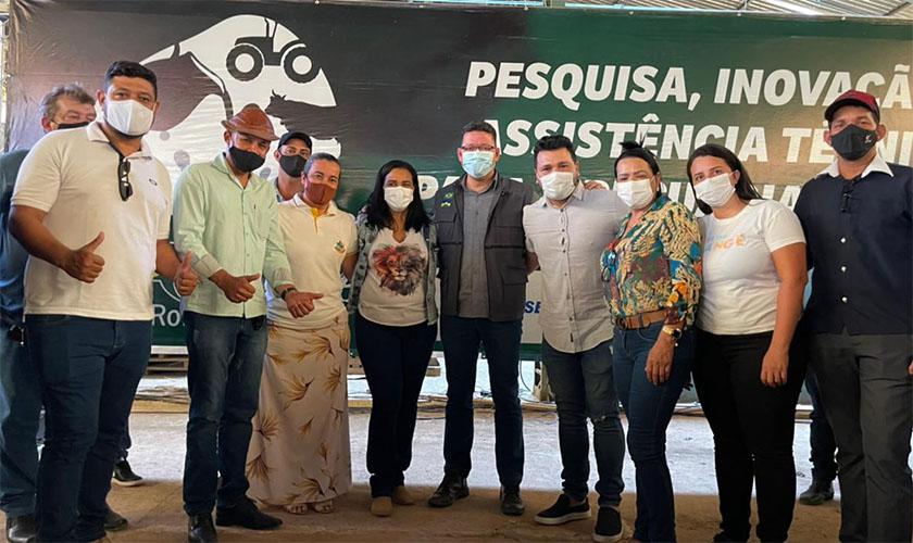 Deputado Marcelo Cruz enaltece a importância do Programa AGROLEITE em Machadinho do Oeste