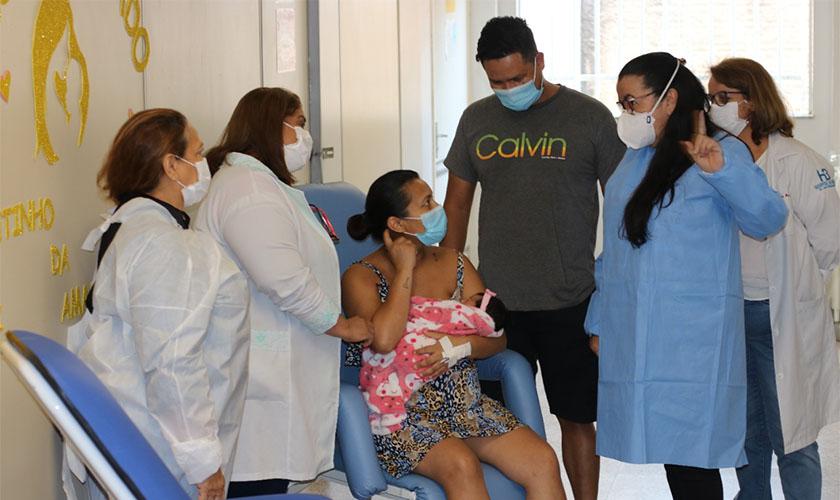 Projeto “Vínculos” desenvolvido na maternidade do Hospital de Base auxilia mães a terem acesso a benefícios sociais e direitos