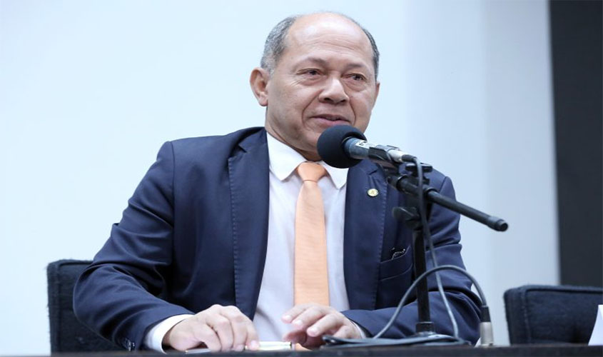 Projeto aumenta pena para homicídio de servidor público no exercício da função  