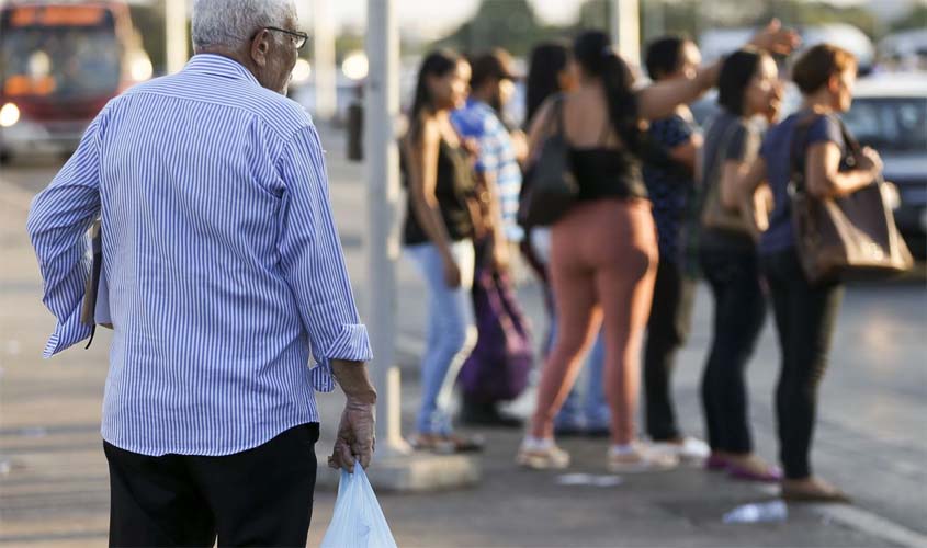 Gratuidade no transporte de idosos tem último dia para complementação
