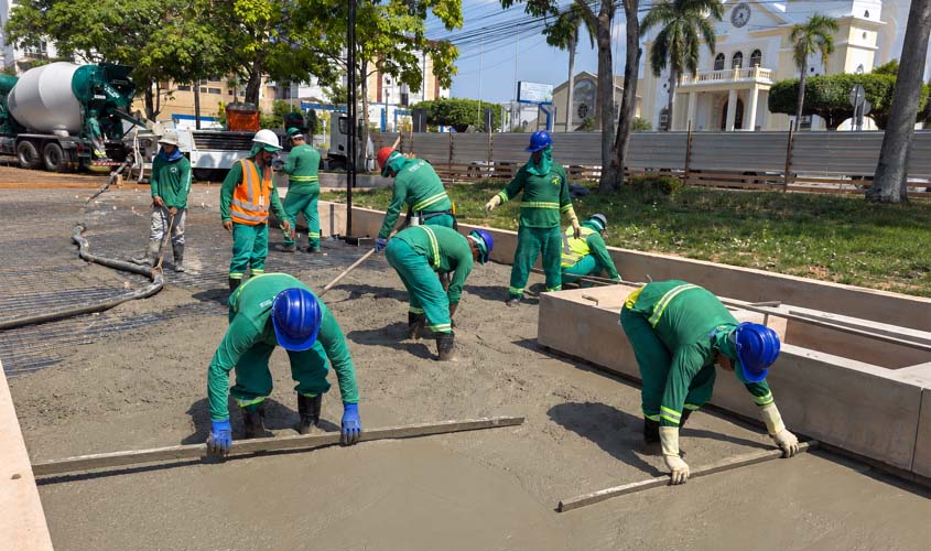 Praça João Nicolleti avança na revitalização em Porto Velho