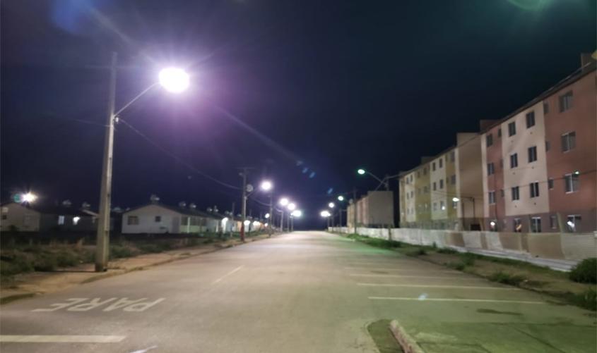 Incêndio em veículo não impede prefeitura de levar iluminação ao Orgulho do Madeira