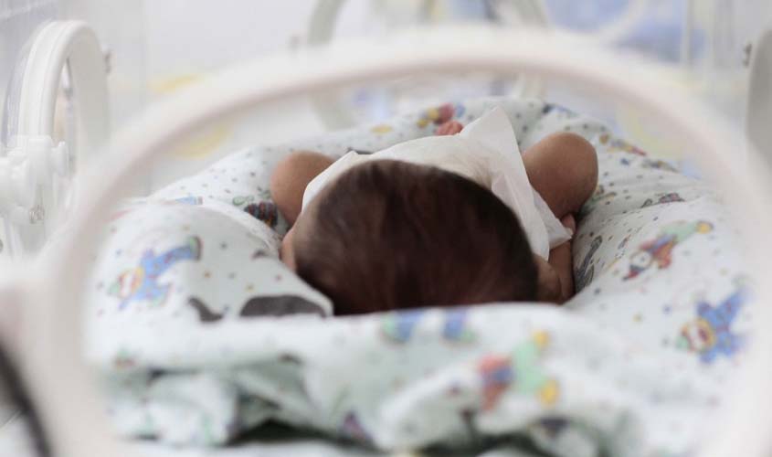 Especialista ressalta a importância do acompanhamento criterioso de crianças com HIV positivo