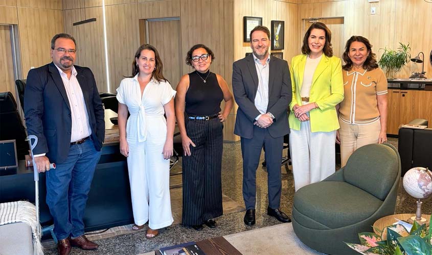 Alex Redano recebe Mileni Mota e OAB-RO