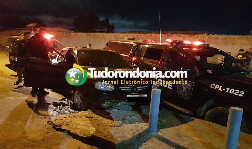 Durante intensa fuga polícia prende motorista após colisão entre viatura e carro