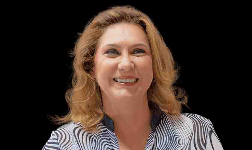 “A minha candidatura à OAB/RO representa a vontade de um grande grupo de advogados que olham para a Ordem e entendem que a instituição pode ir mais longe”, diz Zênia Cernov em entrevista