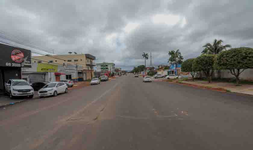 Após obras de alargamento, rua Venezuela terá canteiro central e ciclovia