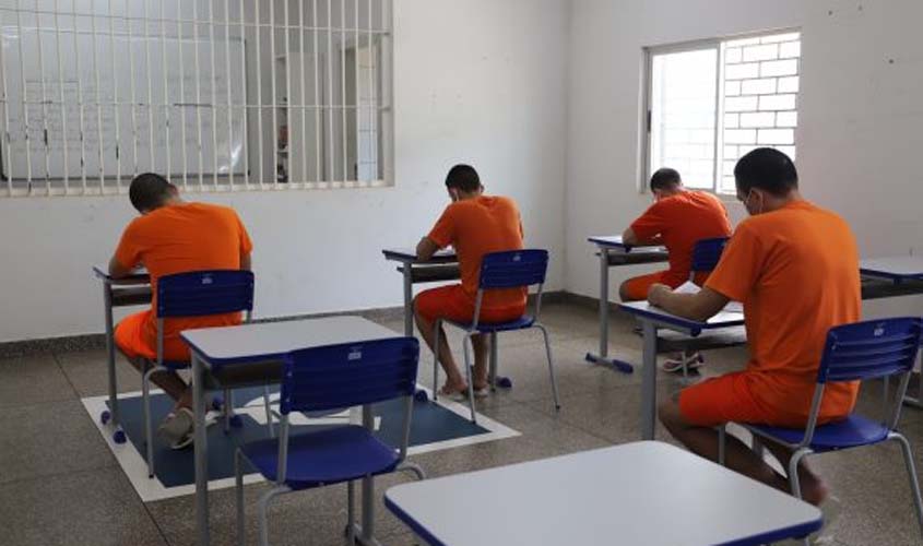 Sejus realiza inscrições para reeducandos fazerem o Enem 2022; número expressivo de candidatos supera 2021