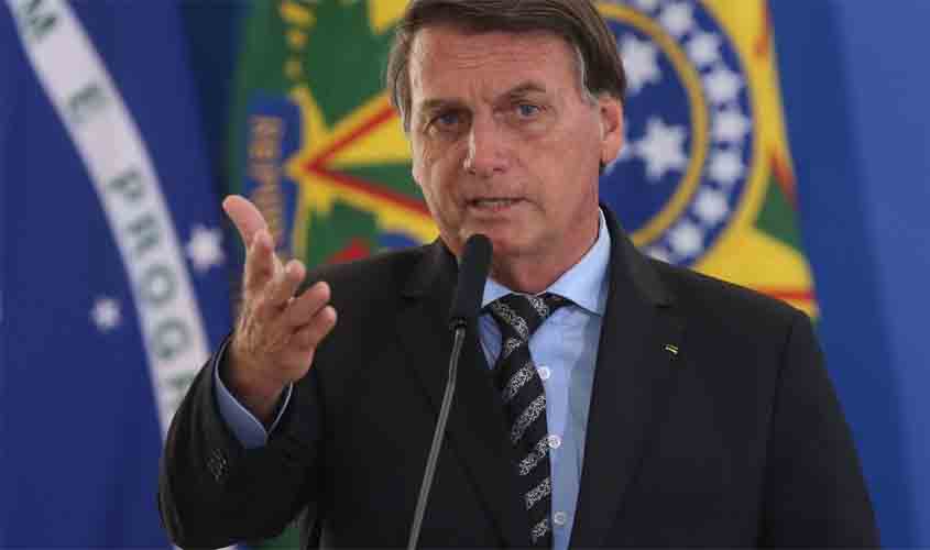 Bolsonaro pede união a governadores na luta contra a covid-19