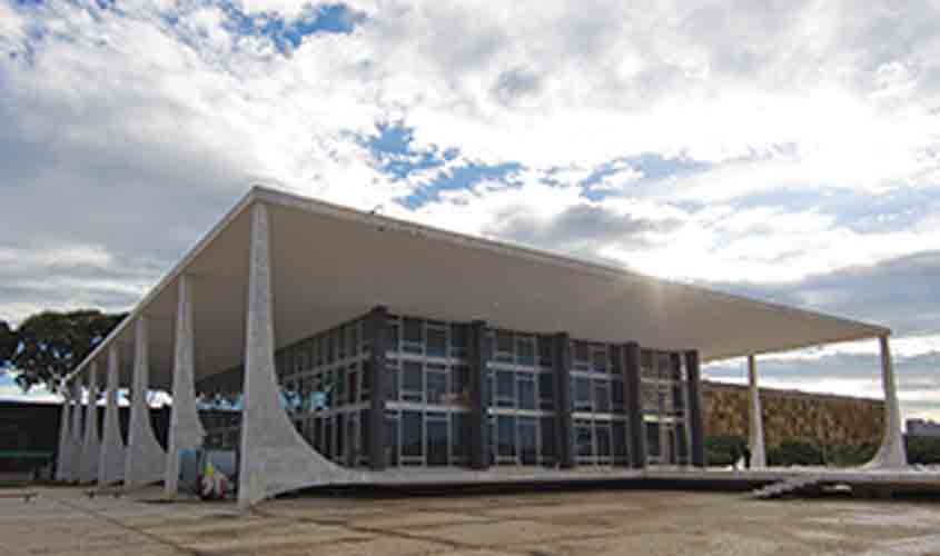 Proibição de volta ao serviço público por tempo indeterminado é inconstitucional