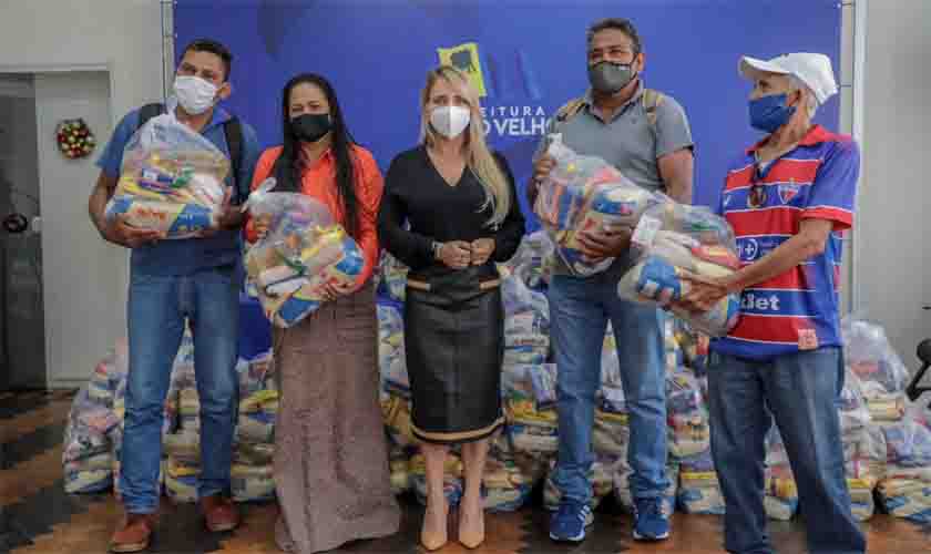 Mil famílias de Porto Velho receberão cestas básicas entregues pela primeira – dama