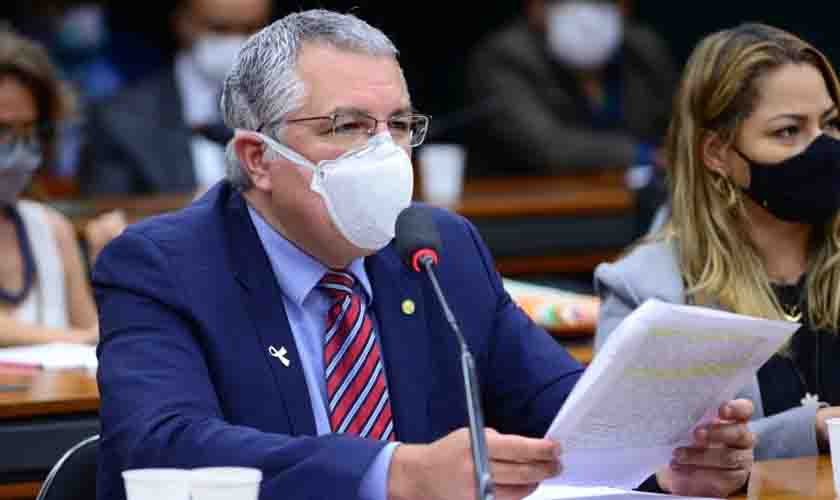 Comissão de Seguridade aprova jornada de 30 horas semanais para psicólogo