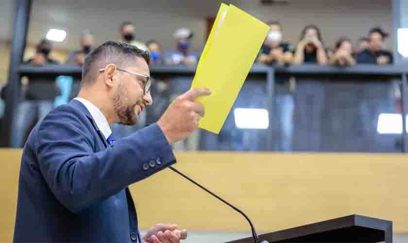 Deputado Anderson Pereira emite parecer favorável a projeto e PCCR da FEASE é aprovado