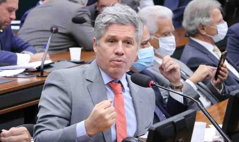 CCJ aprova proposta que cria Estatuto dos Direitos do Paciente