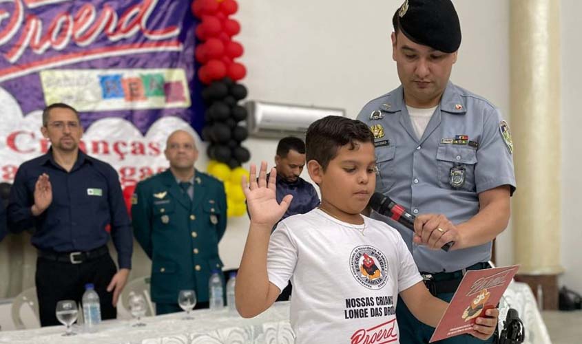 Programa de Resistência às Drogas e à Violência formou 600 alunos 