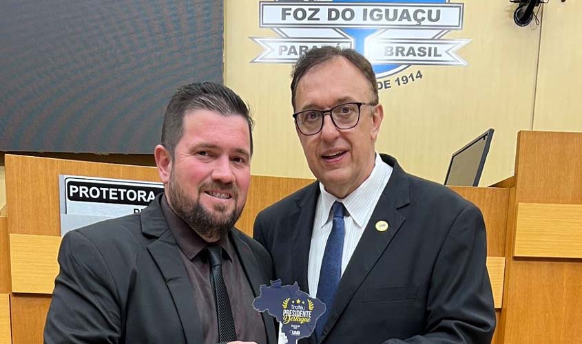 Vereador João Paulo Pichek é reconhecido como