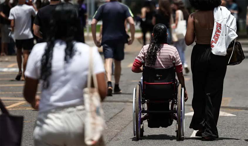 Reaplicação do Enem começa nesta terça em todo o país