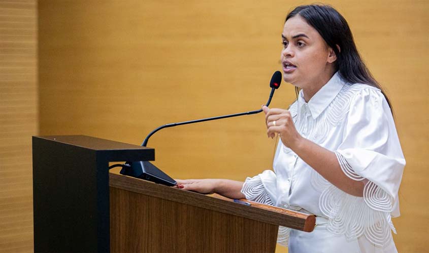 Taíssa cobra ações imediatas na saúde de Extrema