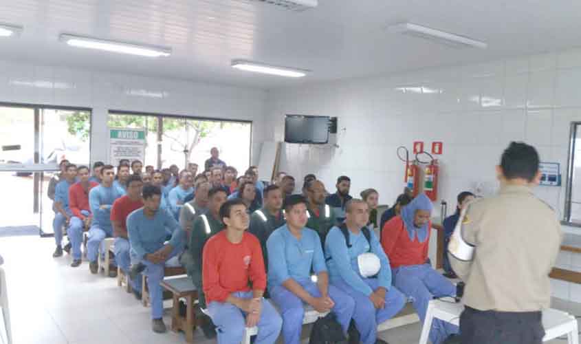 Empresa solicita e prefeitura atende com aula de educação para o trânsito