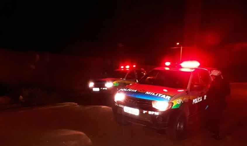 Comerciante reage a assalto, é ferido a faca e ladrões fogem sem levar nada