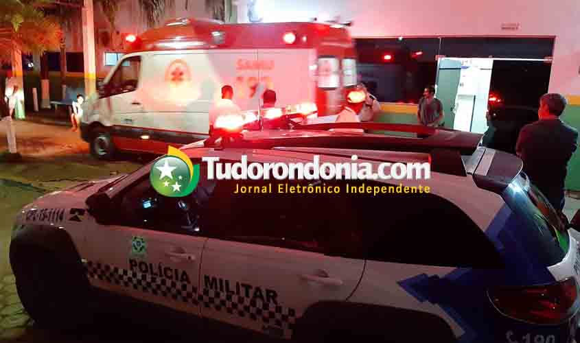 Homem quase morre ao levar várias facadas durante festa