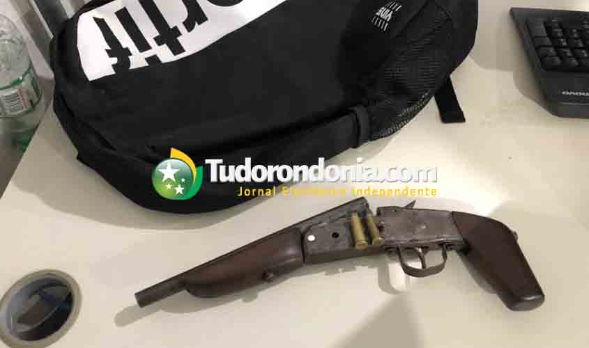 Dupla de Candeias é presa após tentarem roubar motos na capital