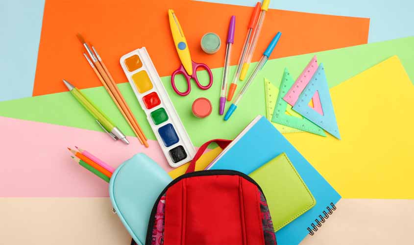 Volta às aulas: É mais vantajoso comprar material escolar online?