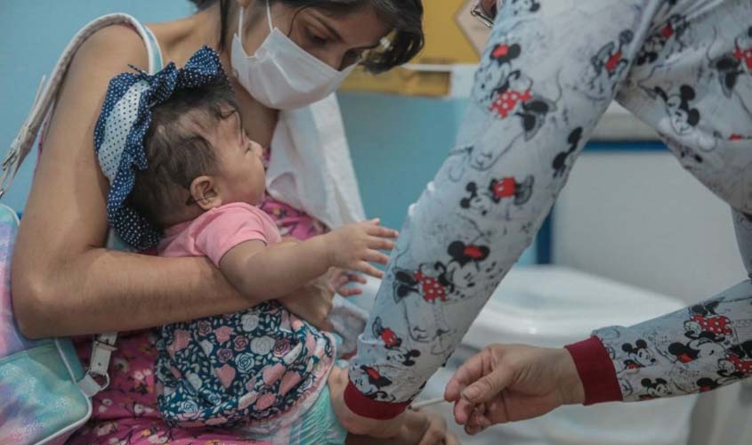 Segunda dose da Coronavac para crianças de 3 a 11 anos volta a ser aplicada a partir desta quarta-feira (18)