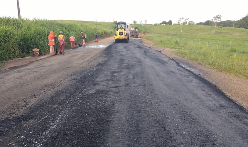 Departamento de Estradas de Rodagem inicia a recuperação da rodovia 470 em Ouro Preto do Oeste