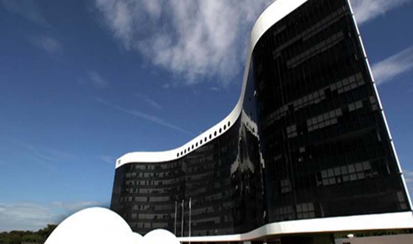 TSE participa como convidado de evento que marca o início do centenário da Folha de S.Paulo