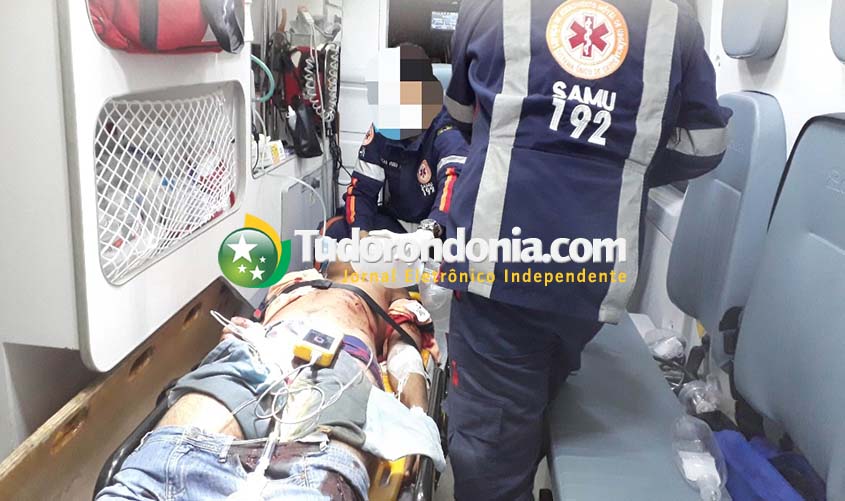 Homem leva quatro tiros após ter a casa invadida por três bandidos na capital