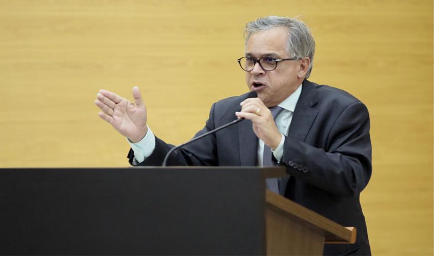 Deputado Geraldo da Rondônia alerta para grande quantidade de caminhões na BR-364