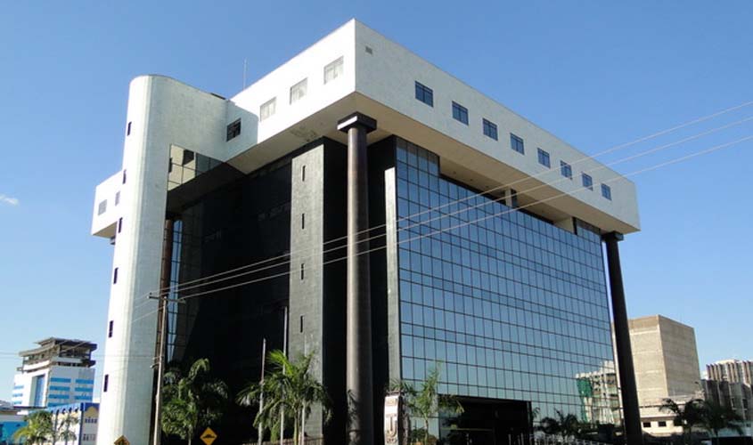 Desembargadores do TJRO divulgam comunicado sobre mudanças no atendimento nos gabinetes