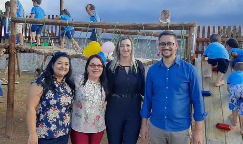 Deputado Anderson entrega parquinhos e brinquedoteca em escolas de Vilhena