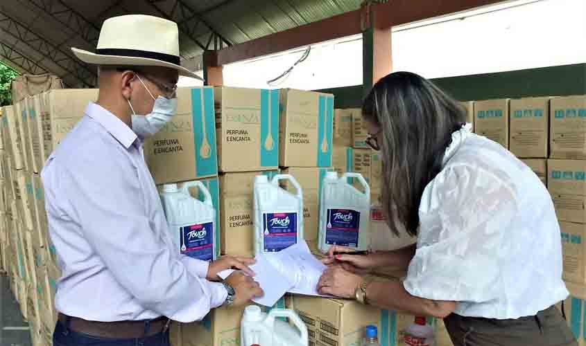 Governo de Rondônia inicia entrega de insumos aos municípios para combate à Covid-19 na retomada as aulas presenciais